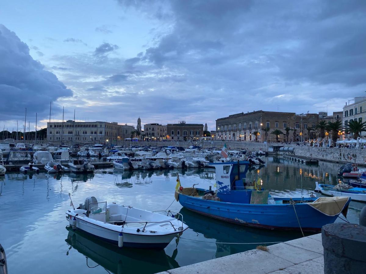 Suite Gaia Bari Exterior foto